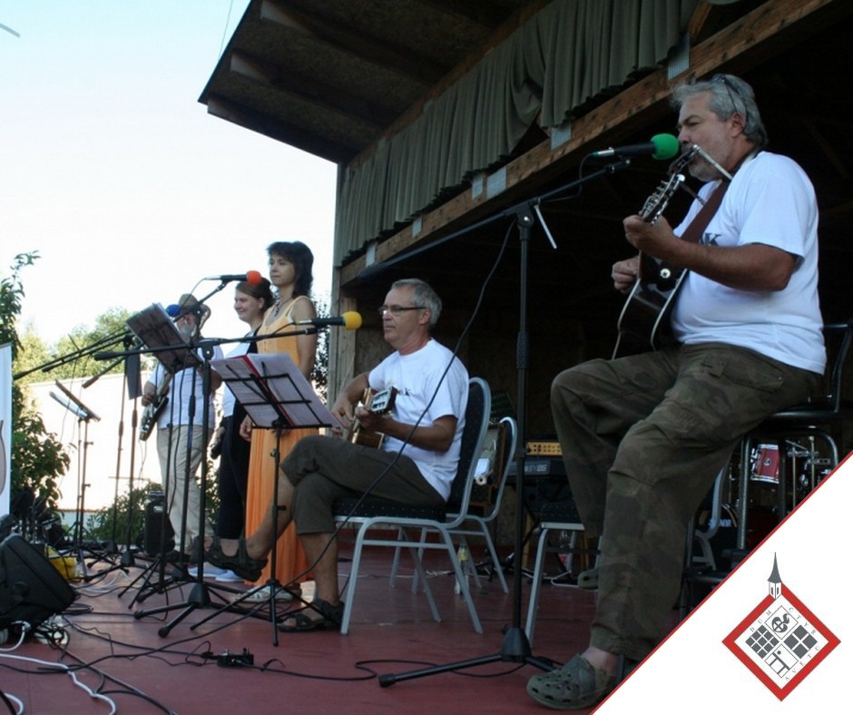 Koncert folkové  skupiny Vrak